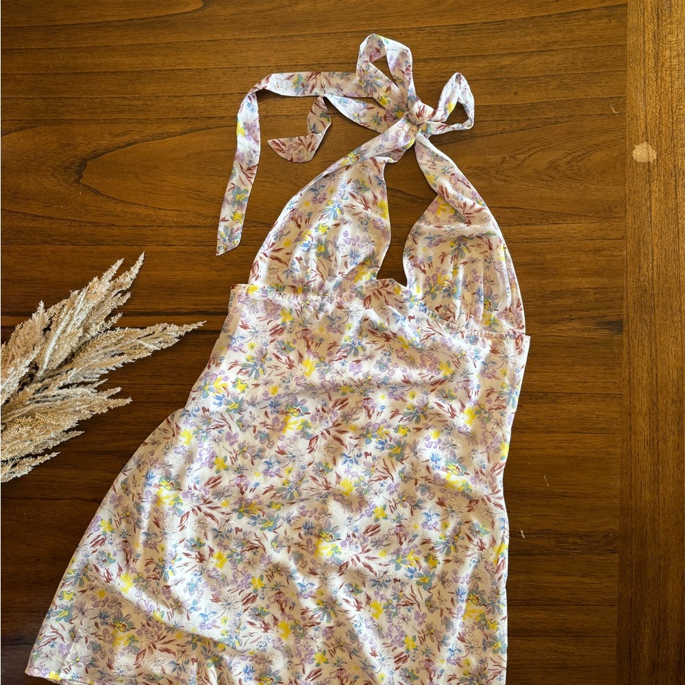 Spring mini dress - Picture 3 of 7